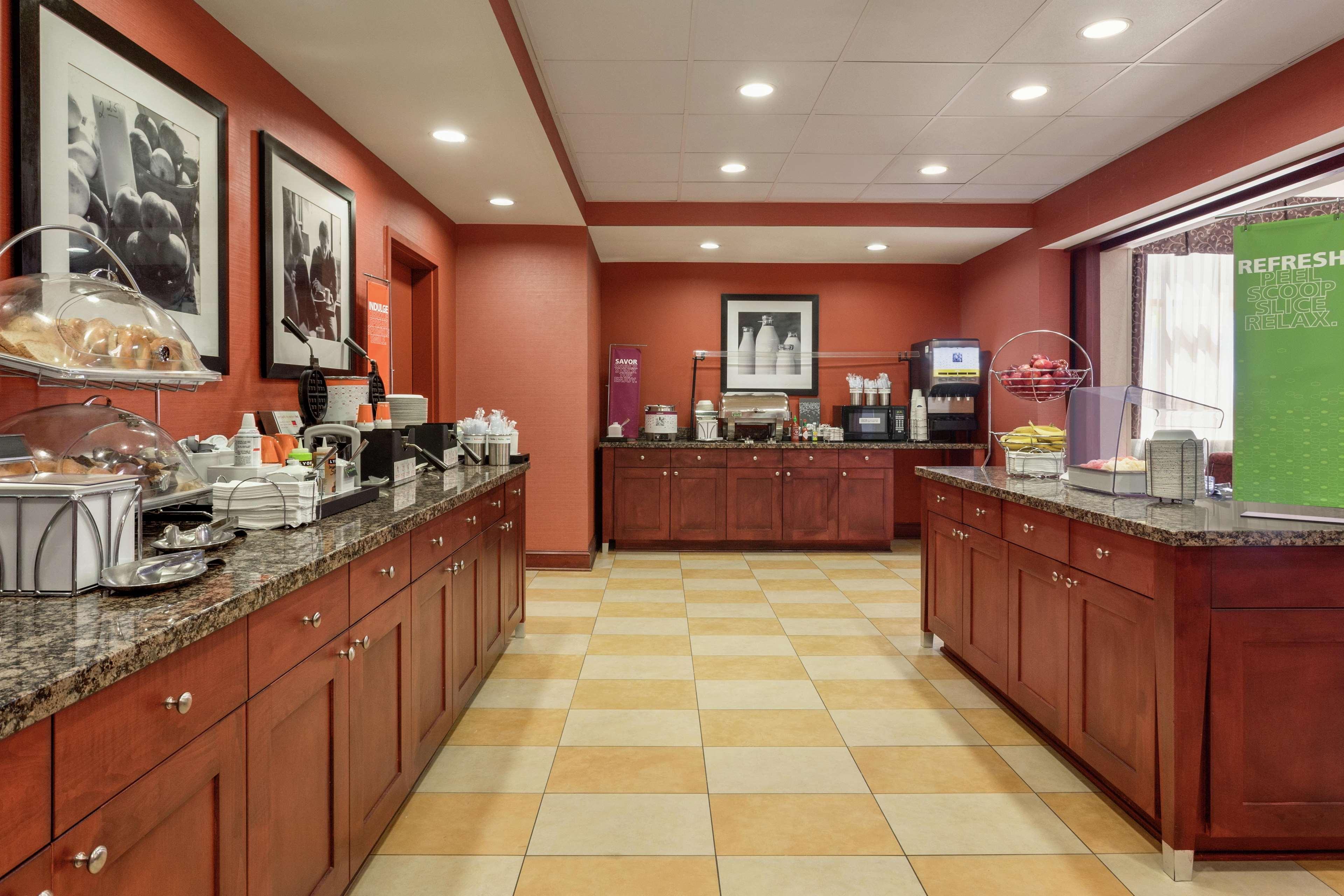 Hampton Inn & Suites Prattville Ngoại thất bức ảnh