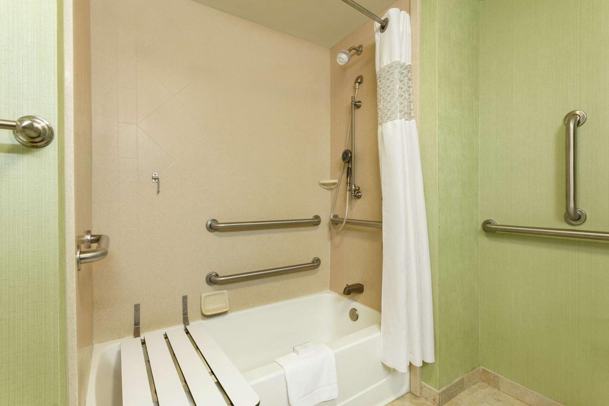 Hampton Inn & Suites Prattville Ngoại thất bức ảnh